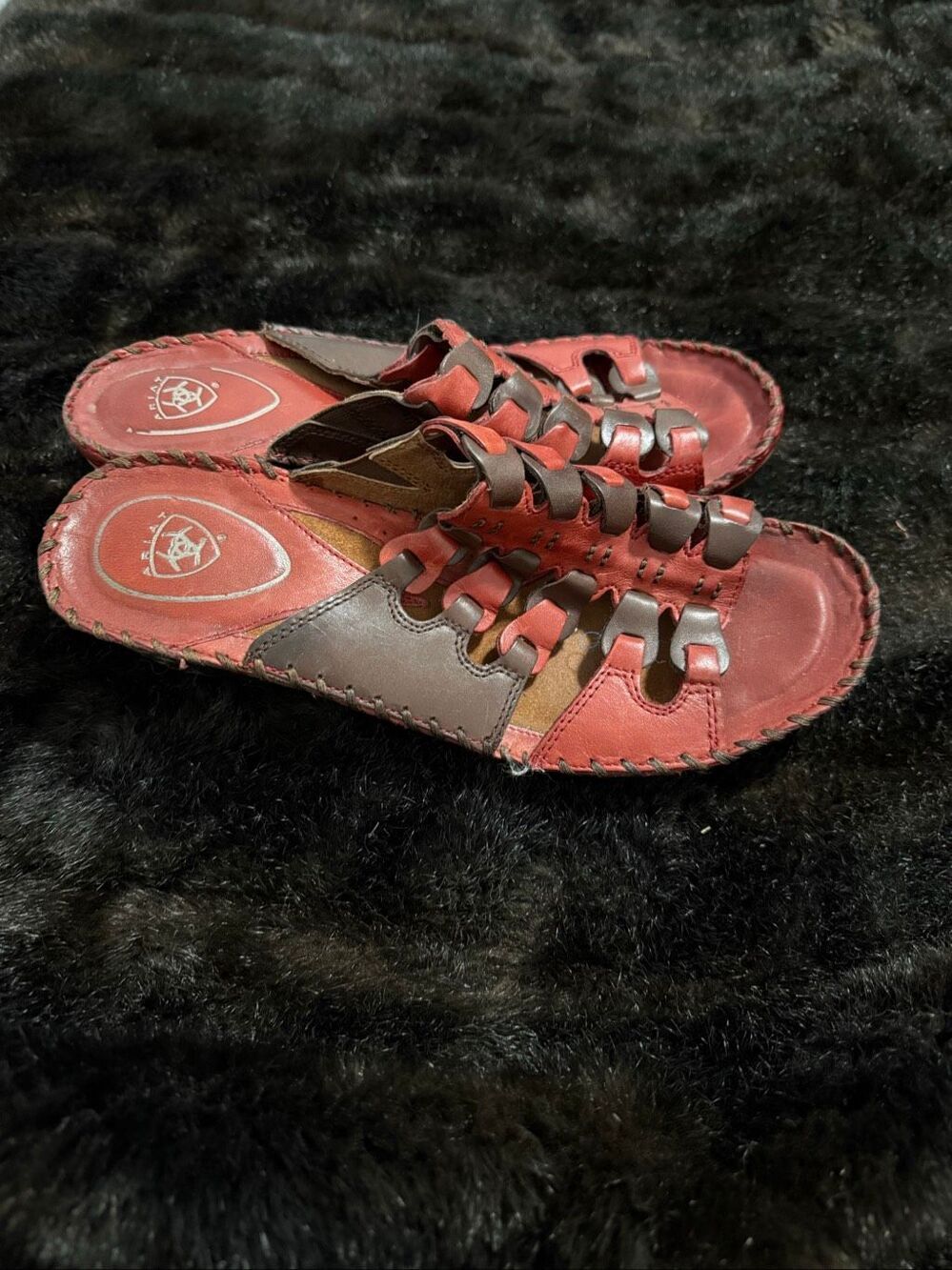 ARIAT Red Leather Sandals Size 9 strappy huaraches shoes